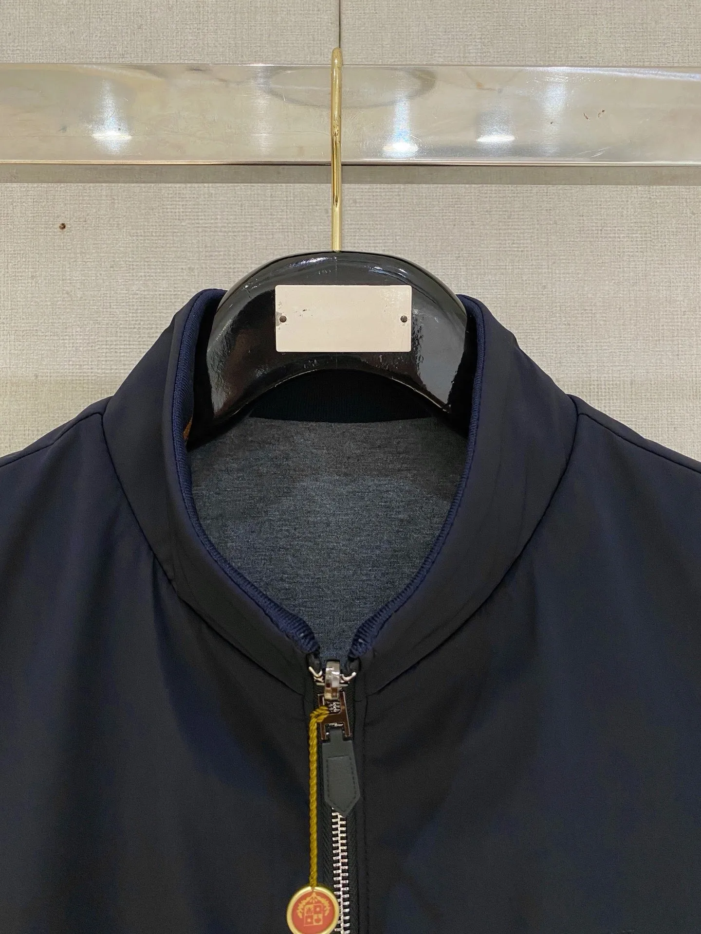 LP Autumn and Winter New Arrival Original Reversible Vest Classic Hot Sale version Simple and fashionable Versatile, soft and delicate to the touch, comfortable on the upper body. Original imported lettering hardware accessories are supplied to customers, representing the fine workmanship of the Factory. Black Blue Sizes: M-4XL